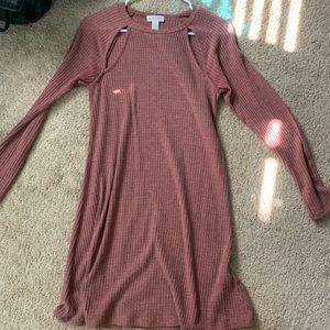 long sleeve pinkish white dress